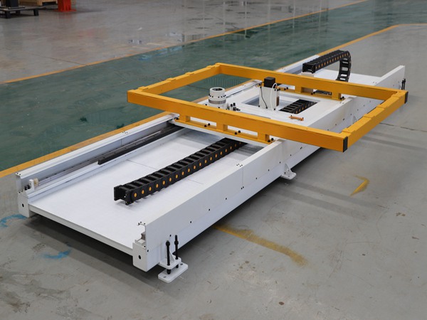 焊接變位機按結(jié)構(gòu)形式分哪幾類 青島賽邦生產(chǎn)的焊接變位機圖片