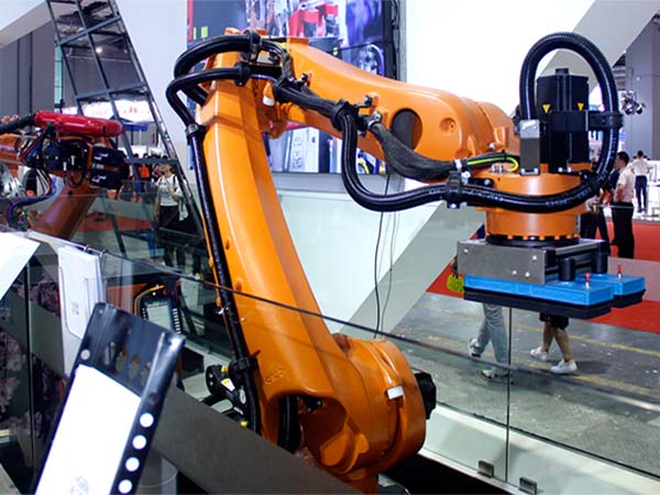 六軸焊接機(jī)器人可以用來做什么？可以用于哪些焊接工作？