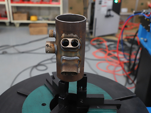 機(jī)器人焊接設(shè)備編程人員的工作內(nèi)容