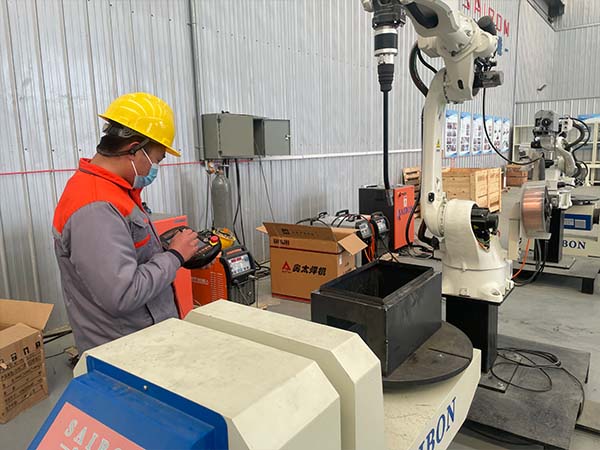 機器人焊接設備具備協(xié)調控制技術優(yōu)勢
