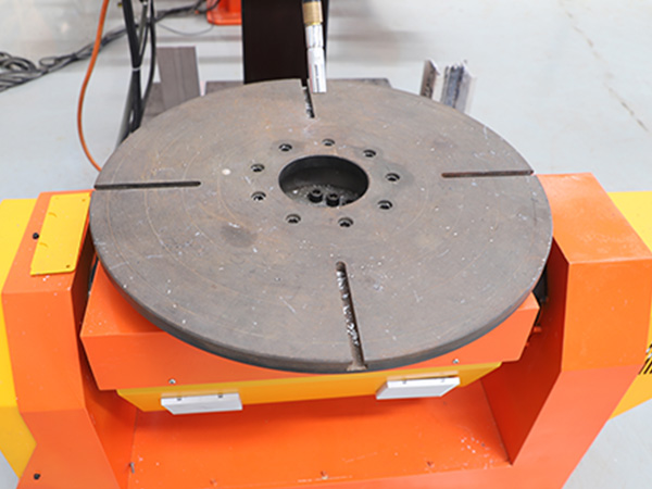 焊接變位機在使用中常見的問題