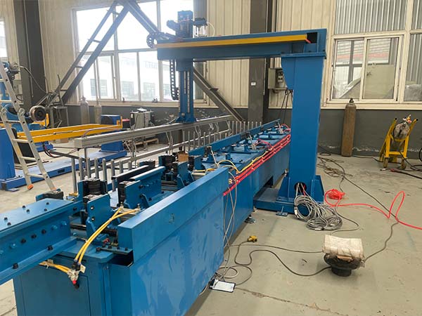 如何正確選用焊接機(jī)器人的配件? 如何正確選用焊接機(jī)器人的配件?