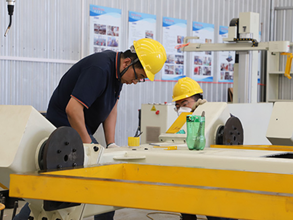 焊接變位機的特點 焊接變位機的特點