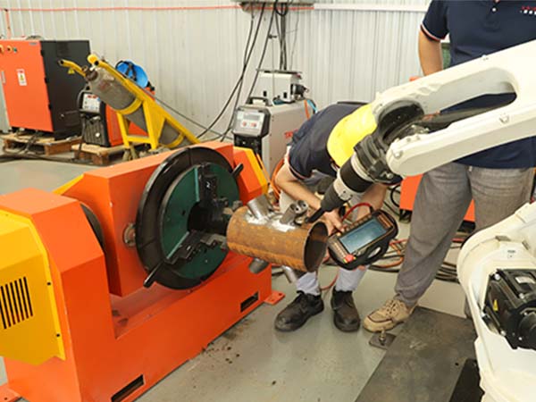 自動焊接設(shè)備的類型