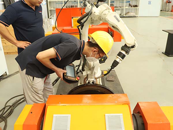 管道焊接機器人介紹 管道焊接機器人介紹