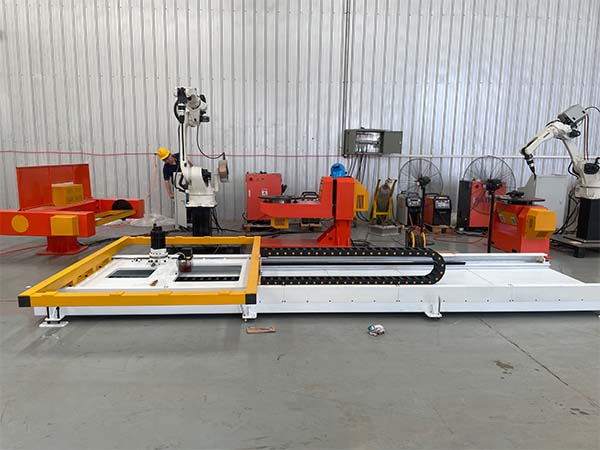 工業(yè)焊接機(jī)器人廠(chǎng)家報(bào)價(jià) 工業(yè)焊接機(jī)器人廠(chǎng)家報(bào)價(jià)