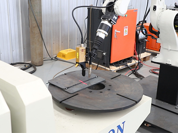 業焊接機器人工作站的應用 業焊接機器人工作站的應用